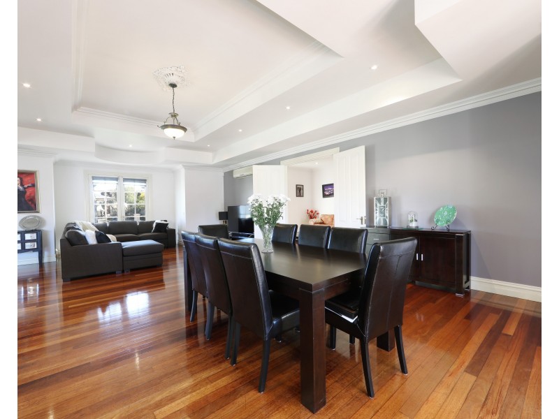 17 Parkside Boulevard, Lysterfield South VIC 3156