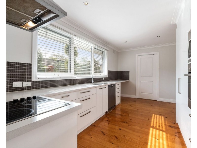 4 Karabil Close, Scoresby VIC 3179