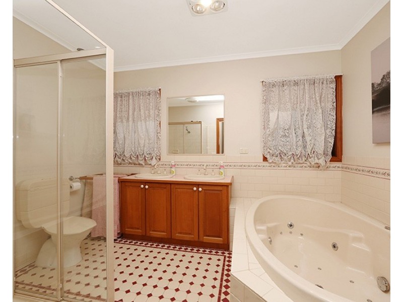 3 Brearley Court, Rowville VIC 3178