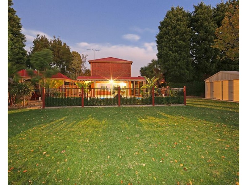 3 Brearley Court, Rowville VIC 3178