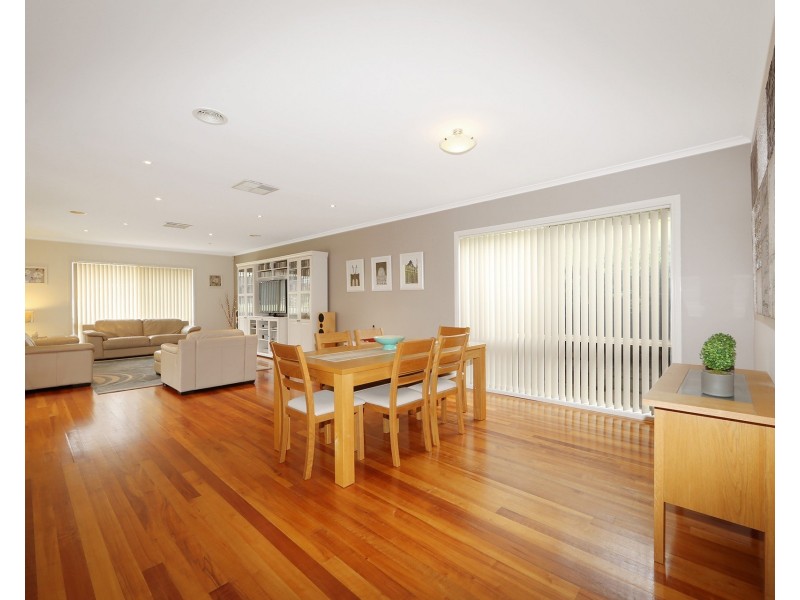 7 The Croft, Lysterfield VIC 3156