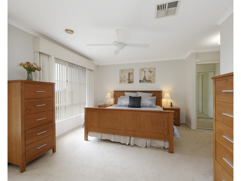 7 The Croft, Lysterfield VIC 3156