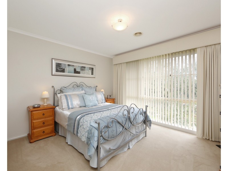 7 The Croft, Lysterfield VIC 3156