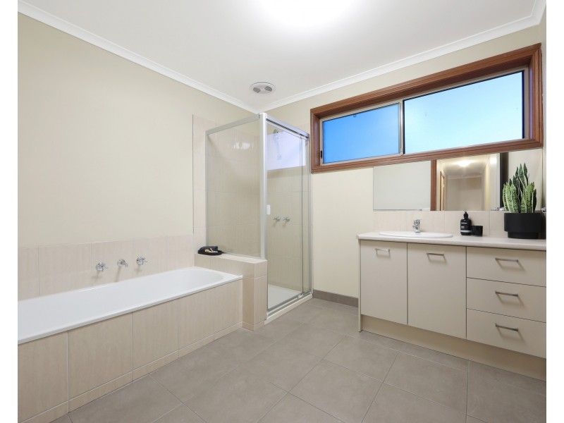 5 Virgilia Court, Rowville VIC 3178