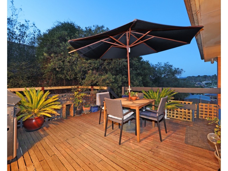 30 Churchill Park Drive, Lysterfield South VIC 3156