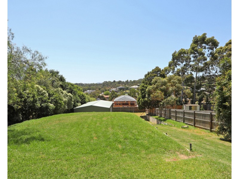 30 Churchill Park Drive, Lysterfield South VIC 3156