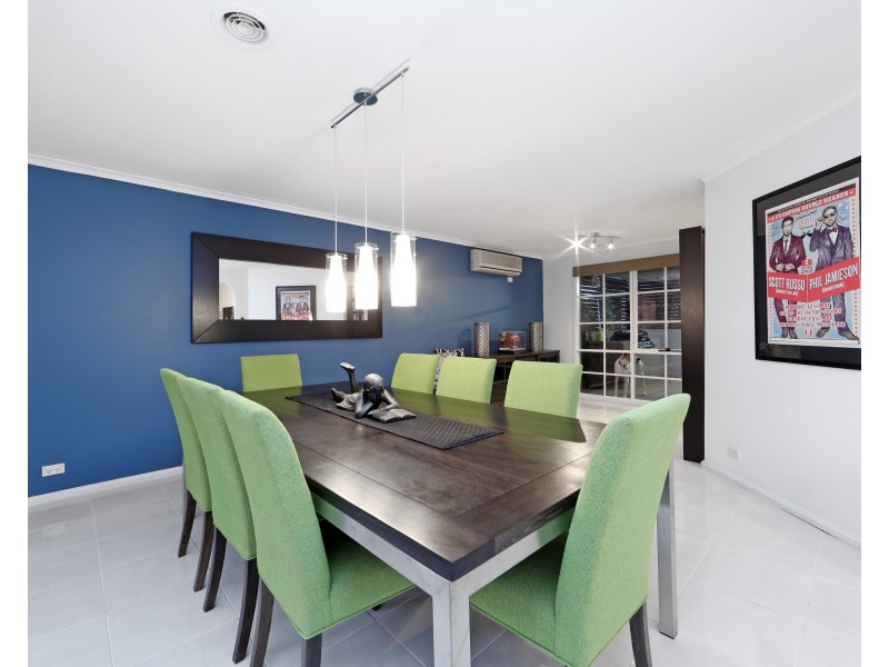 1 Santed Court, Rowville VIC 3178