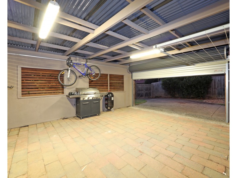 1 Santed Court, Rowville VIC 3178