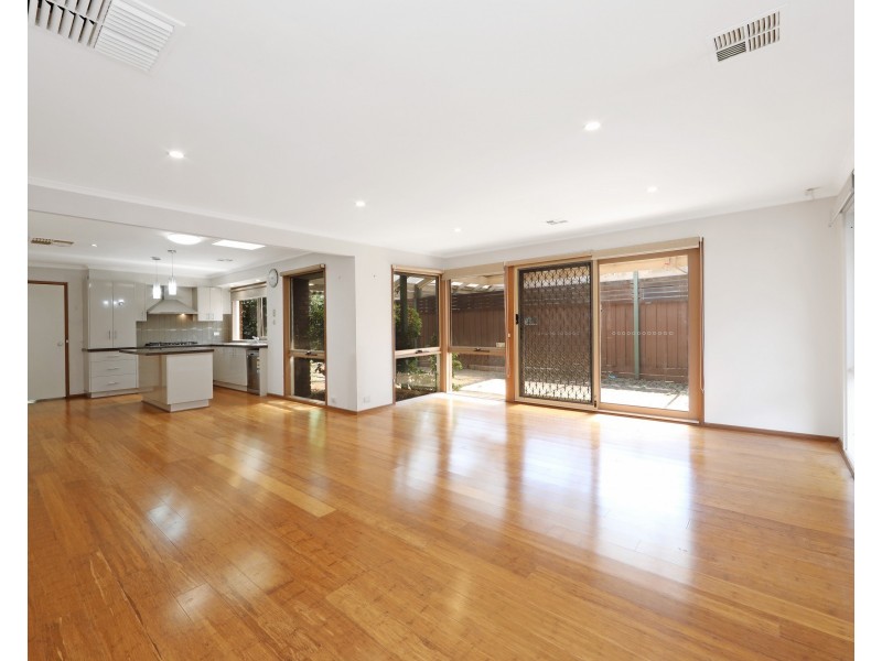 2 Rigby Mews, Rowville VIC 3178