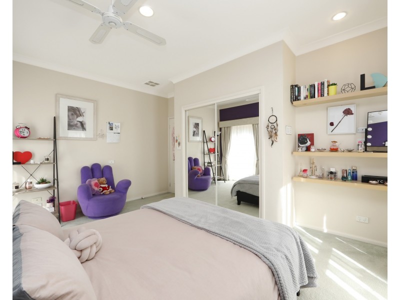 44 Armstrong Drive, Rowville VIC 3178