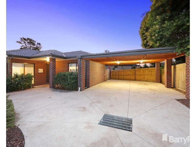 2/8 Denver Crescent, Rowville VIC 3178