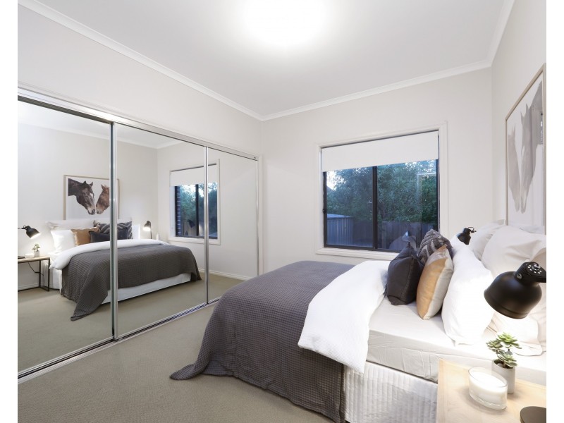 2/8 Denver Crescent, Rowville VIC 3178