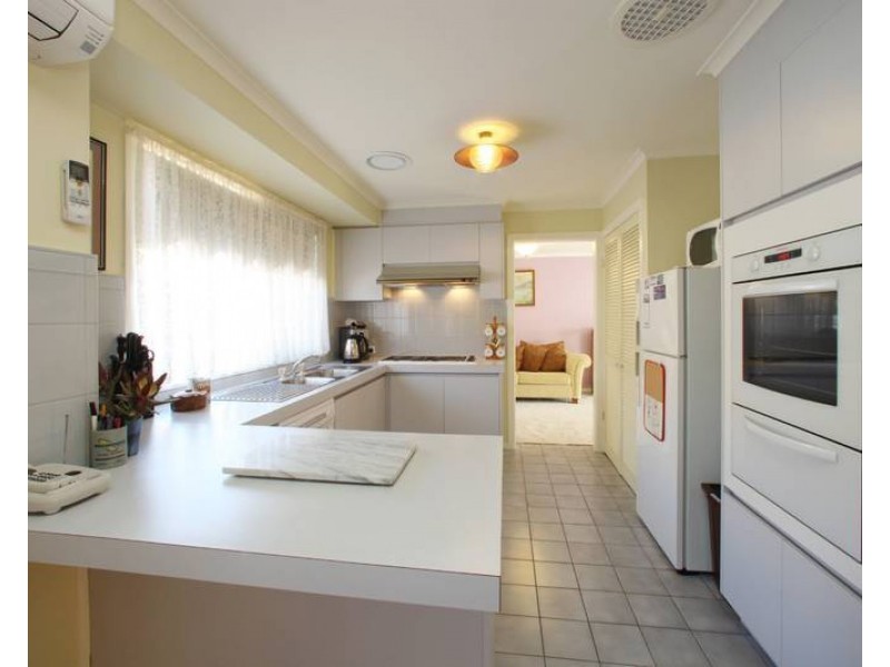 19 Laanecoorie Drive, Lysterfield VIC 3156