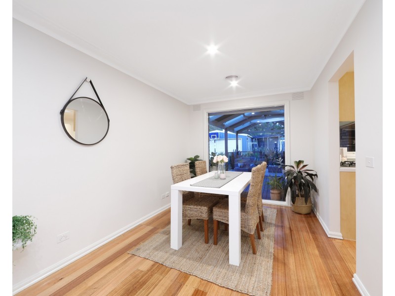 9 Berrabri Drive, Scoresby VIC 3179