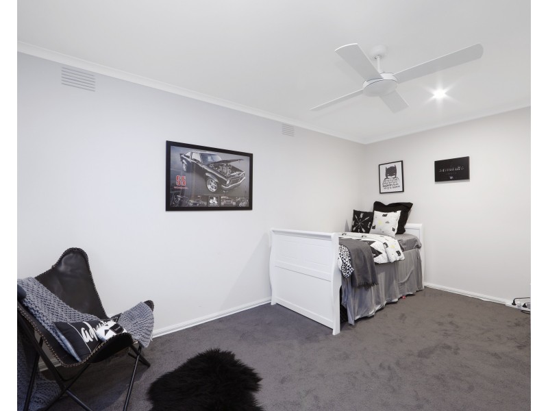 9 Berrabri Drive, Scoresby VIC 3179