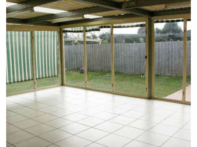 16 Prior Court, Rowville VIC 3178