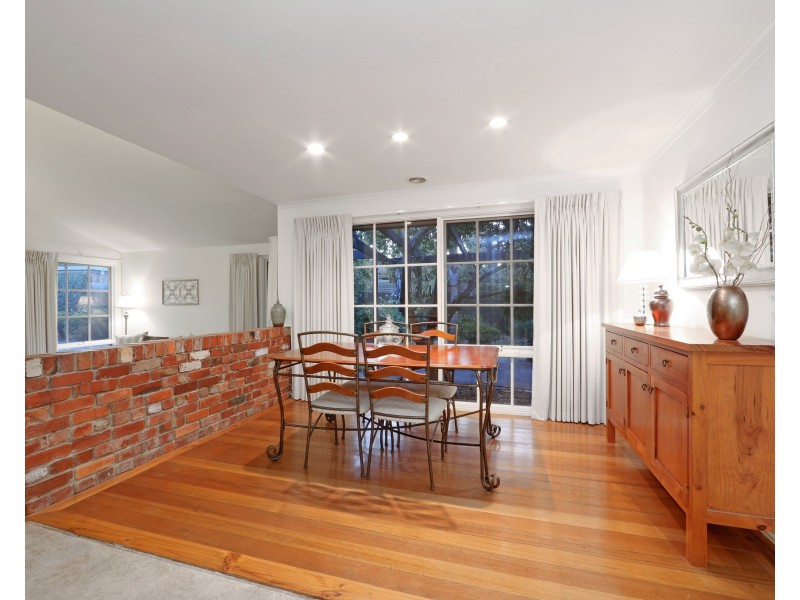 17 St John Place, Rowville VIC 3178