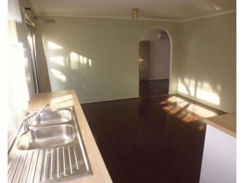 11 Paulette Court, Scoresby VIC 3179