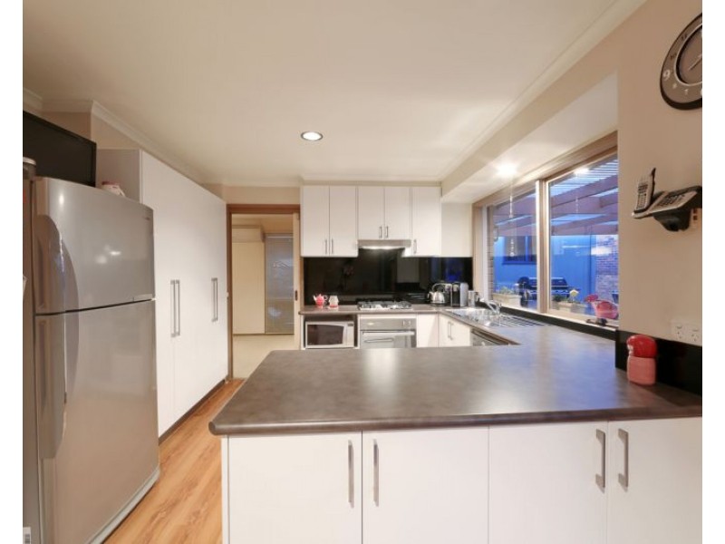 11 Glenlea Close, Rowville VIC 3178