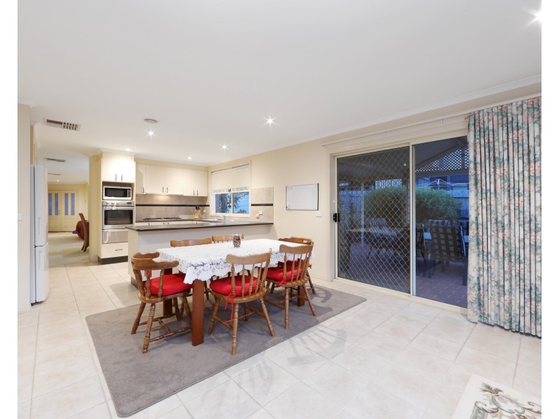 15 Georgia Mae Court, Rowville VIC 3178