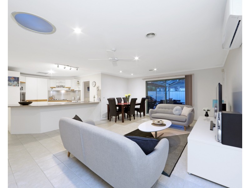 38 Liviana Drive, Rowville VIC 3178