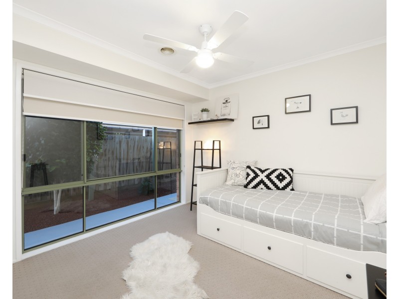 38 Liviana Drive, Rowville VIC 3178