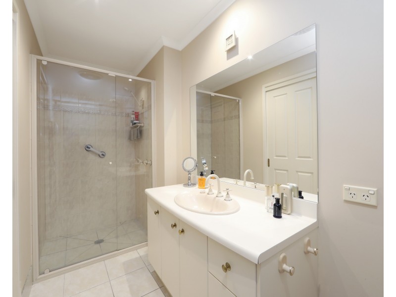 54 Grange Drive, Lysterfield VIC 3156