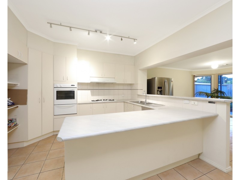 8 Huntingdale Court, Rowville VIC 3178