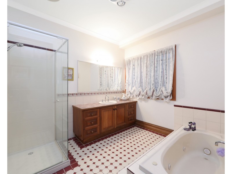 5 Ruby Close, Rowville VIC 3178