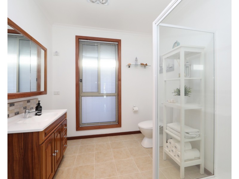 4 Neerim Court, Rowville VIC 3178