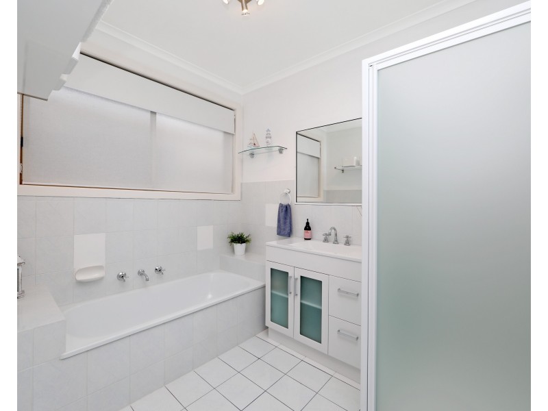 4 Neerim Court, Rowville VIC 3178