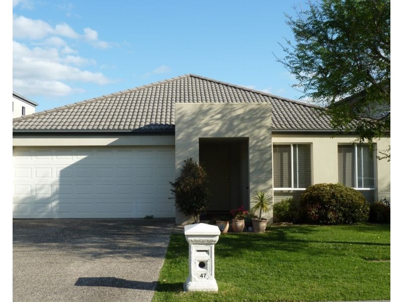 47 Sovereign Manors Crescent, Rowville VIC 3178