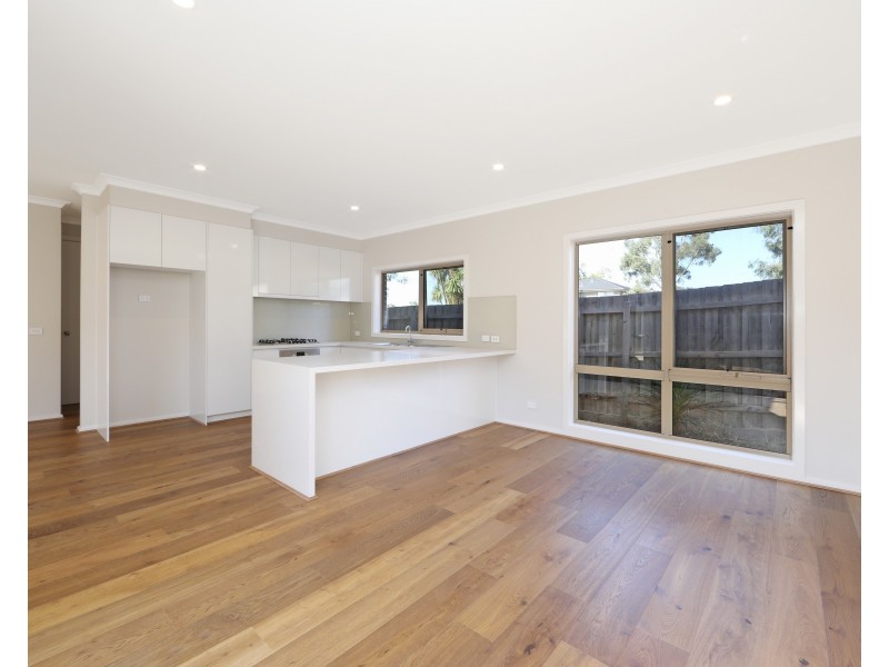 14B Norfolk Avenue, Wantirna South VIC 3152