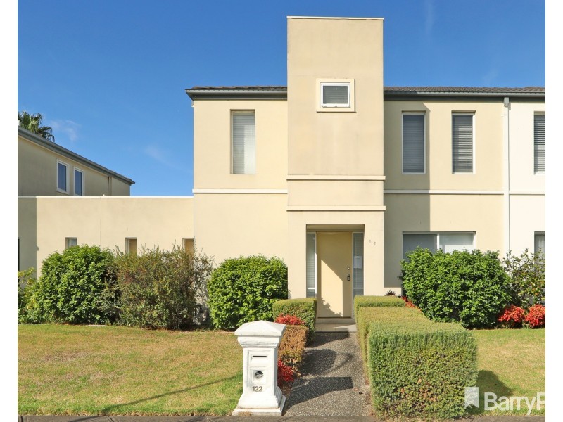 122 Sovereign Manors Crescent, Rowville VIC 3178