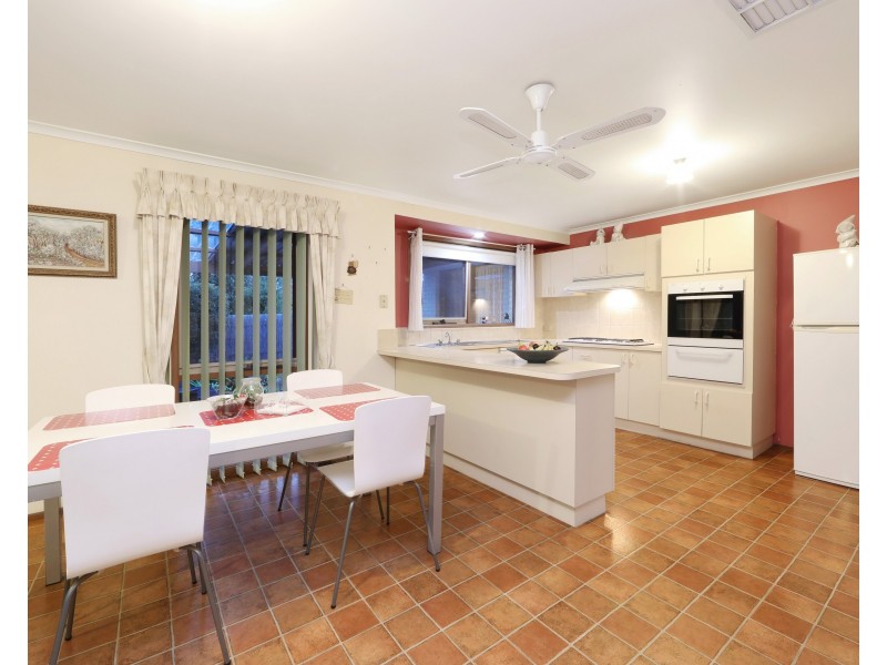 17 Wahroonga Court, Rowville VIC 3178