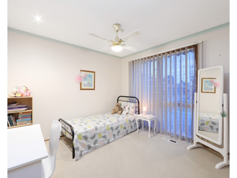 17 Wahroonga Court, Rowville VIC 3178