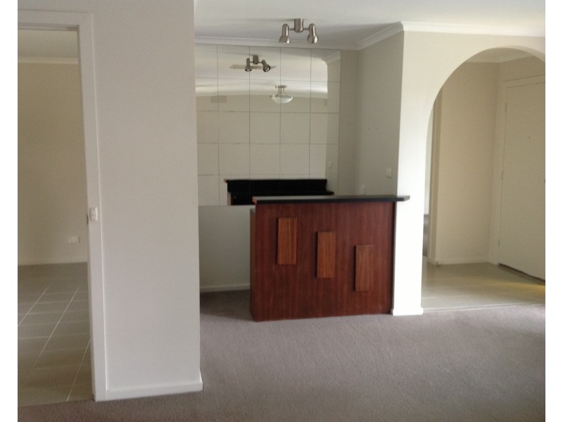 4 Balmoral Court, Rowville VIC 3178