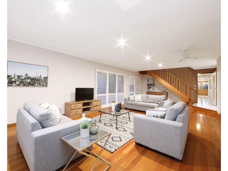 8 Baringa Court, Rowville VIC 3178