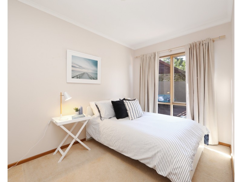 8 Baringa Court, Rowville VIC 3178