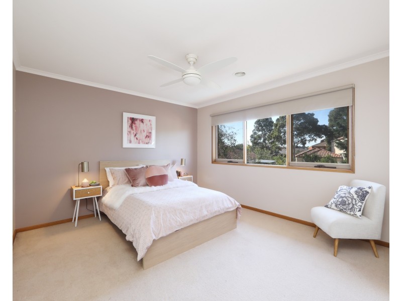 8 Baringa Court, Rowville VIC 3178