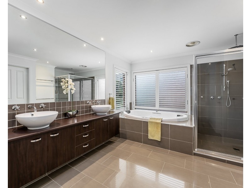 54 Viewgrand Rise, Lysterfield VIC 3156