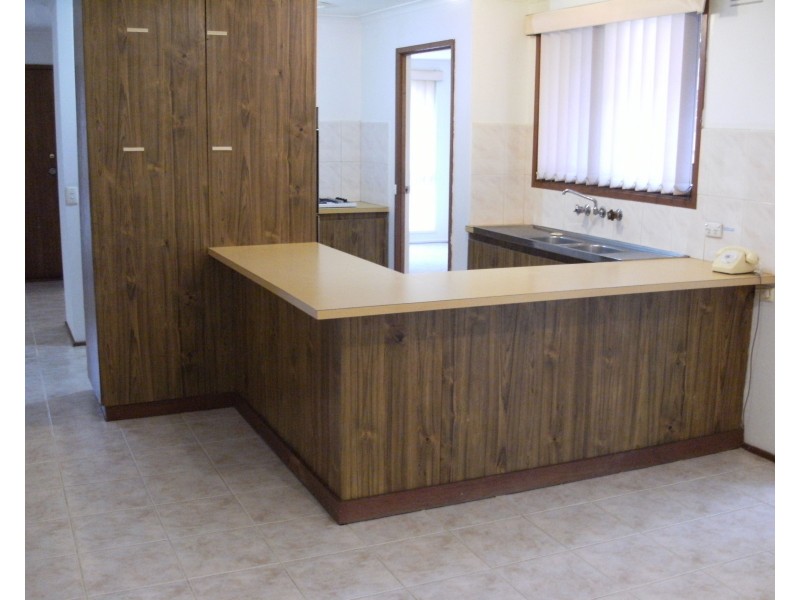 165 Dandelion Drive, Rowville VIC 3178