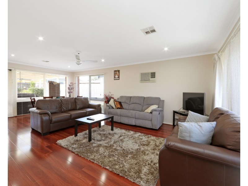 4 Jacob Drive, Rowville VIC 3178