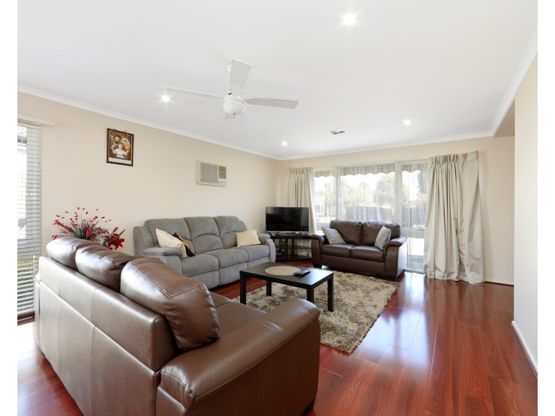 4 Jacob Drive, Rowville VIC 3178