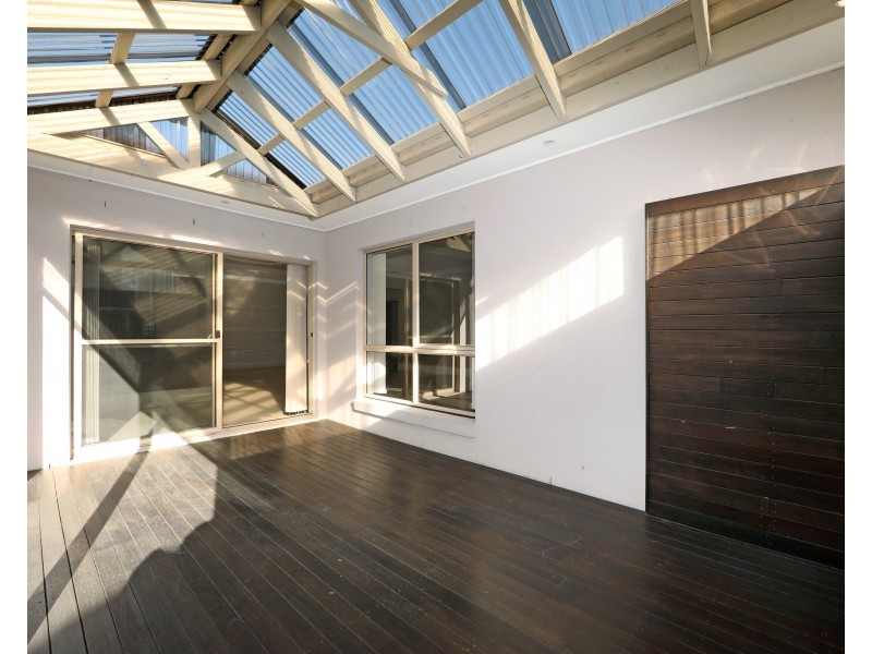 2/1 June  Court, Bayswater VIC 3153