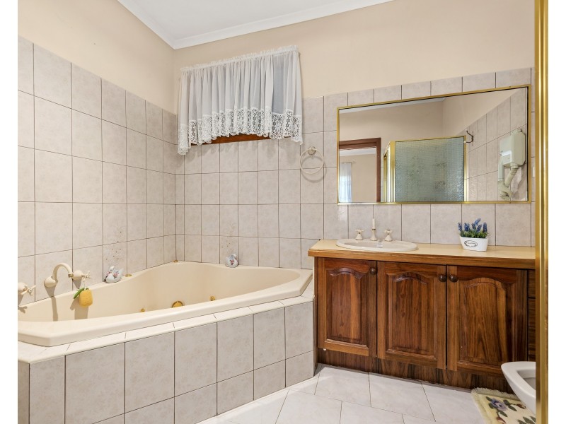 45 Murrindal  Drive, Rowville VIC 3178