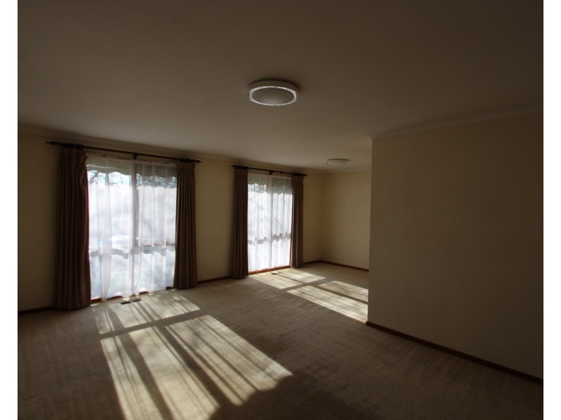 4 Hopkins Close, Rowville VIC 3178