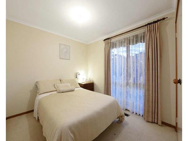 4 Hopkins Close, Rowville VIC 3178