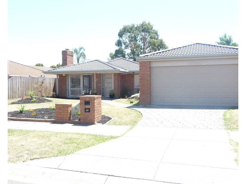 15 St John Place, Rowville VIC 3178
