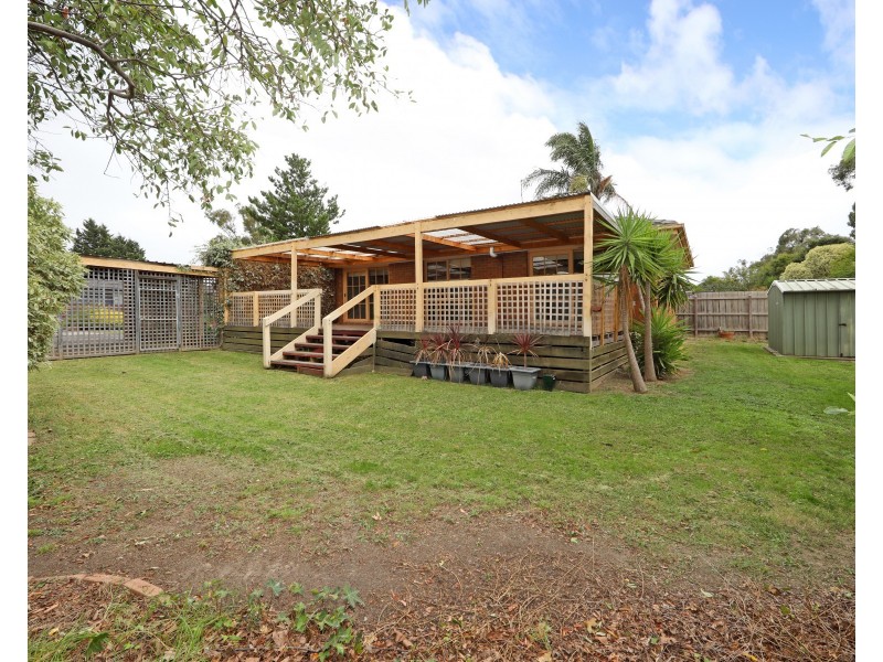 13 Taupo Crescent, Rowville VIC 3178